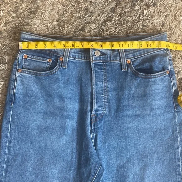 NWOT Levi’s womens wedgie straight Blue Denim Jeans sz 32 great condition - Picture 6 of 12